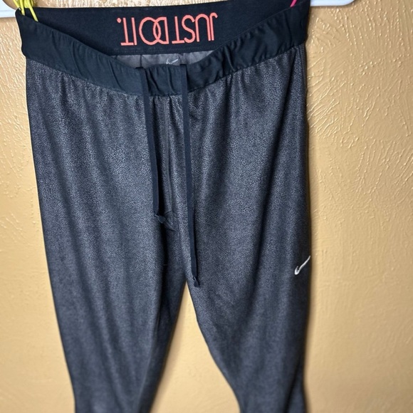 Nike Dri-FIT Women’s Crop Running Pants Just Do It Waistband Black Size Large - Picture 1 of 9